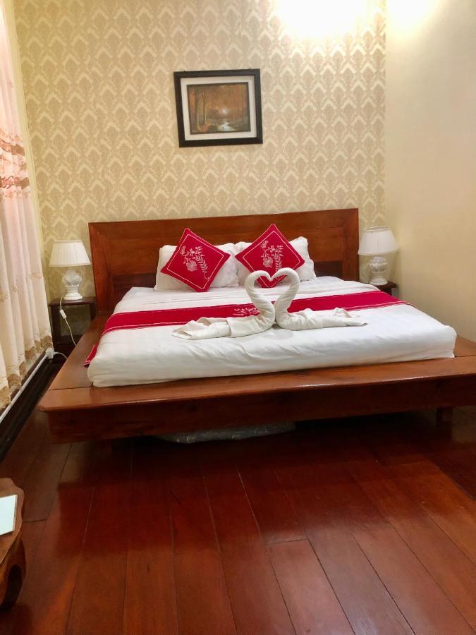 Villa Phathana Boutique Hotel Luang Prabang Esterno foto
